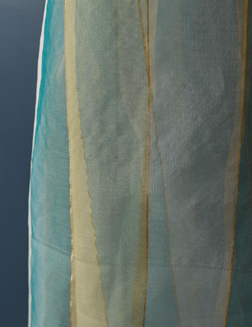 D-002 - Zari Organza Dupatta