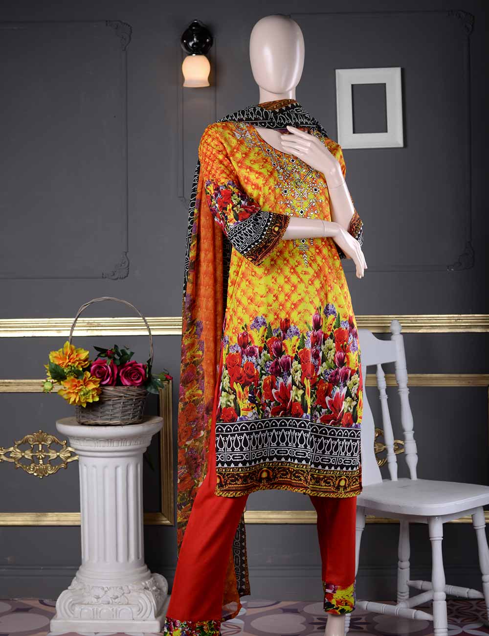 Un-stitched Embroidered Lawn (AQ-5A) Rich Tradition